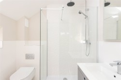 Images for High Street, Great Horwood, MK17
