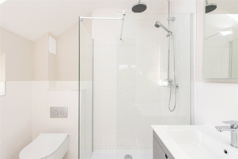 Images for High Street, Great Horwood, MK17