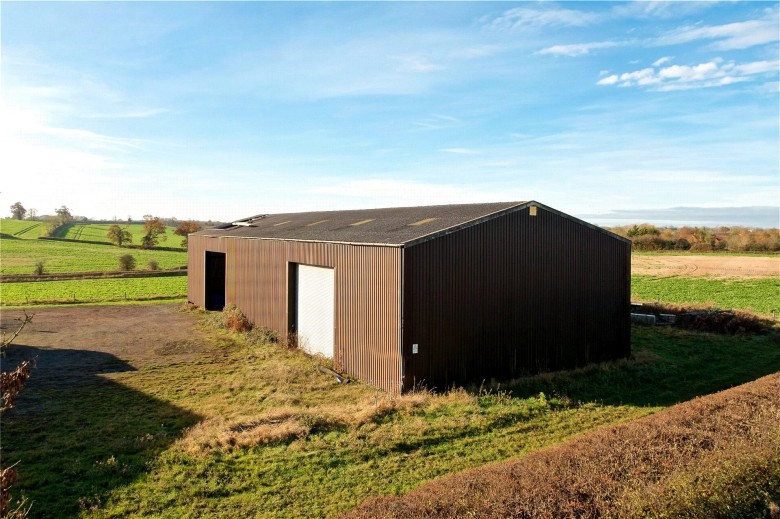 Click the photo for more details of Nash Road, Thornborough, MK18