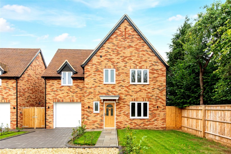 Click the photo for more details of Rowsham Road, Bierton, HP22