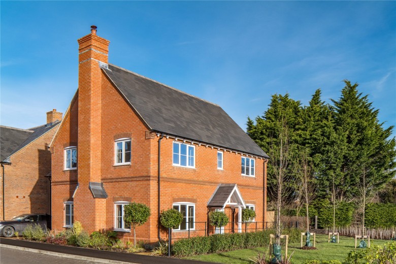 Click the photo for more details of Marsh Road, Little Kimble, HP22