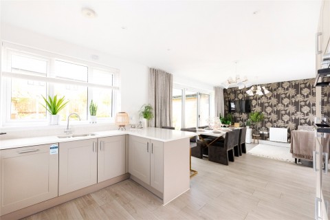 Click the photo for more details of Osier Way, Buckingham, MK18