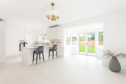 Click the photo for more details of New Road, Dinton, HP17