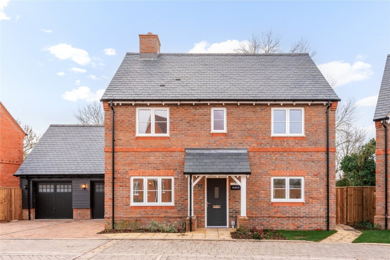 Click the photo for more details of Marsh Road, Little Kimble, HP22