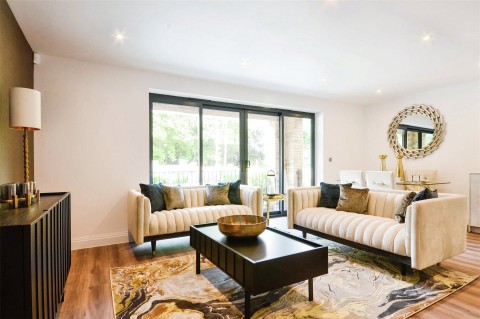 Click the photo for more details of Joinery Close, Park Street, HP27