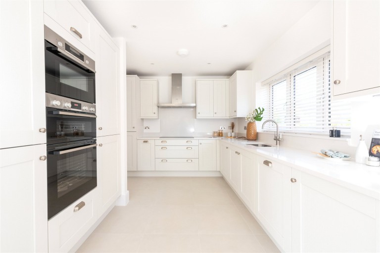 Images for New Road, Dinton, HP17