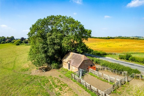 Click the photo for more details of Pitchcott, Aylesbury, HP22
