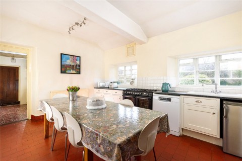 Click the photo for more details of Dartmouth Road, Olney, MK46