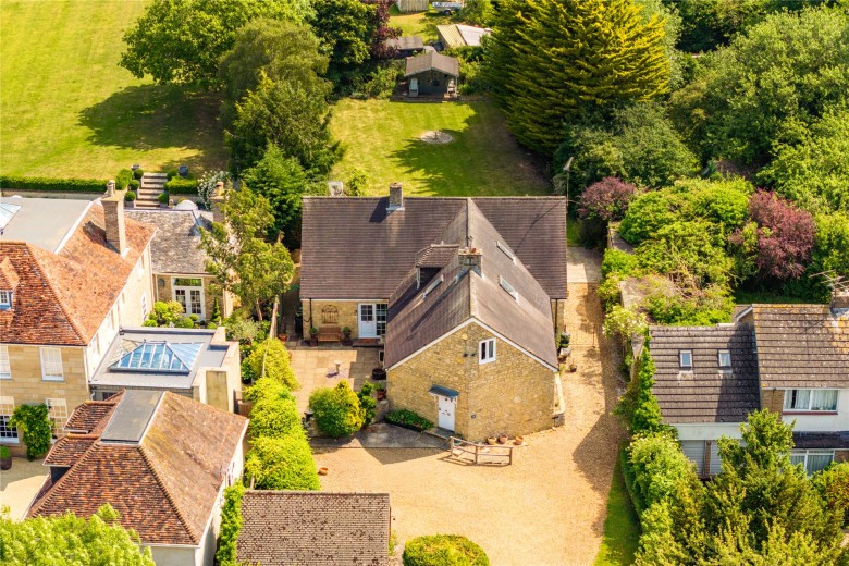 Click the photo for more details of Gun Lane, Sherington, MK16