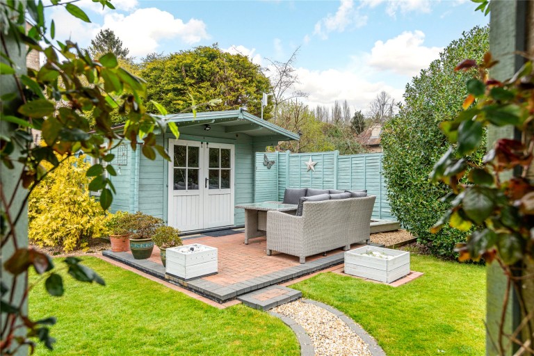 Images for High Street, Harrold, MK43