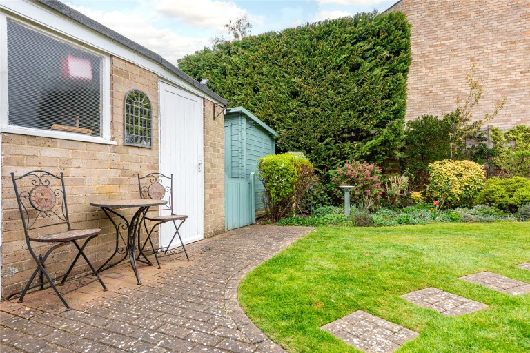 Images for High Street, Harrold, MK43
