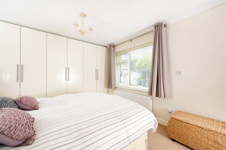 Images for High Street, Harrold, MK43