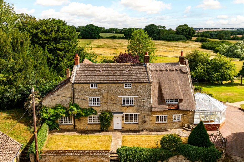 Click the photo for more details of Parsonage House, Farndish, NN29