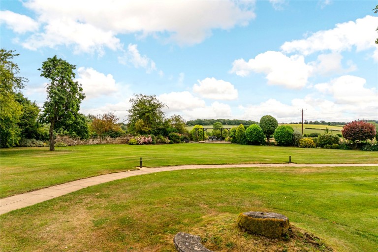Images for Parsonage House, Farndish, NN29