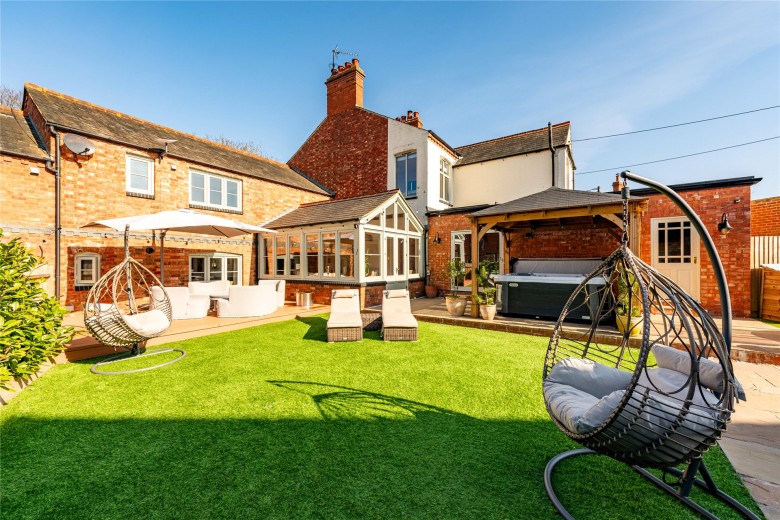 Click the photo for more details of College Street, Wollaston, NN29