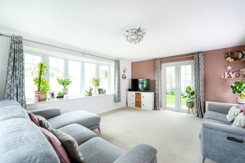 Click the photo for more details of Kilpin Green, North Crawley, MK16