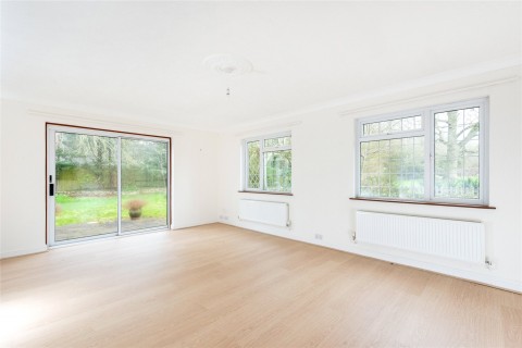Click the photo for more details of Elmwood, Turvey, MK43