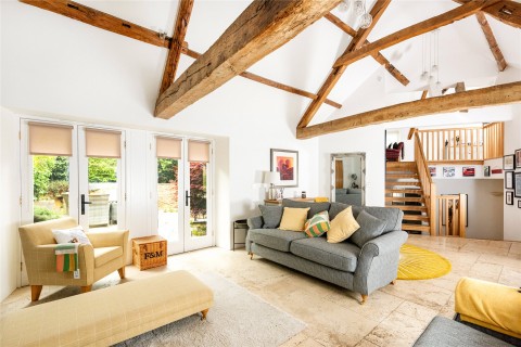 Click the photo for more details of Church View, Wollaston, NN29