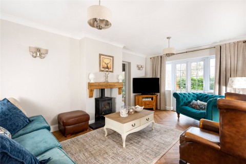 Click the photo for more details of York Avenue, Cogenhoe, NN7