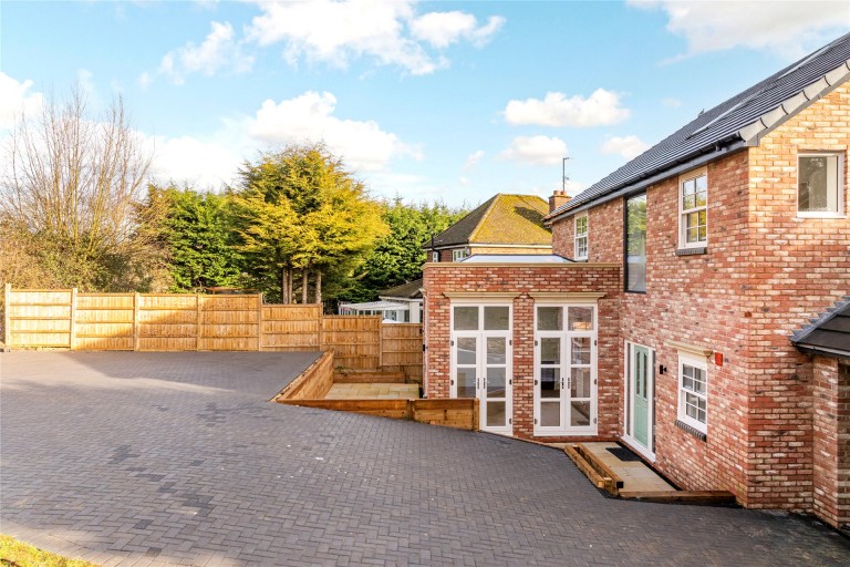 Images for Springcroft, Warrington Road, MK46