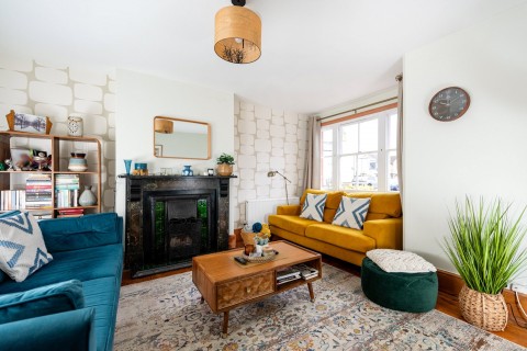 Click the photo for more details of May Road, Turvey, MK43