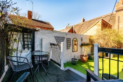 Images for High Street, Harrold, MK43
