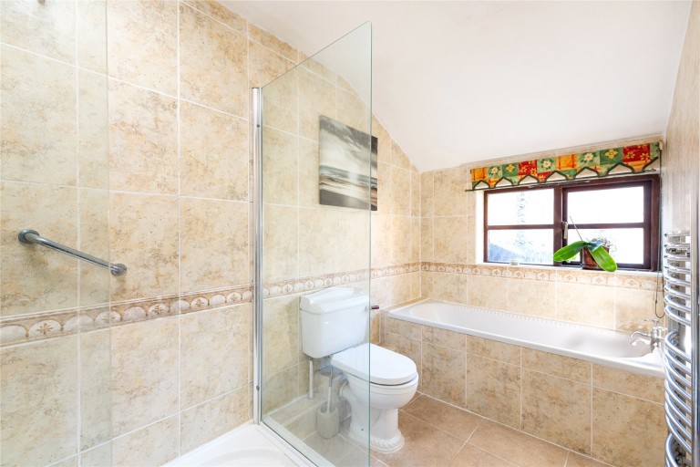 Images for High Street, Harrold, MK43