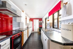 Images for High Street, Harrold, MK43