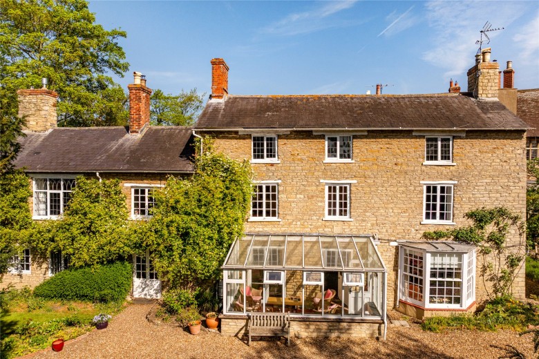 Click the photo for more details of Church Walk, Harrold, MK43