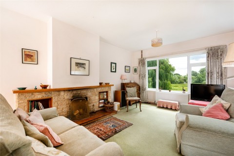 Click the photo for more details of School Lane, Harrold, MK43