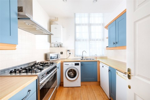 Click the photo for more details of Wellingborough Road, Olney, MK46