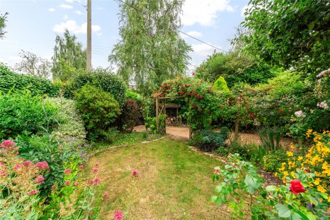 Click the photo for more details of Kennell Hill, Sharnbrook, MK44