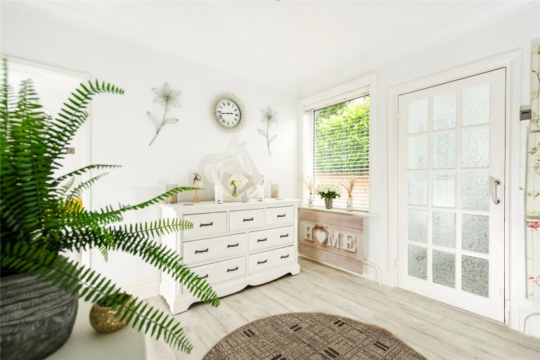Images for High Street, Harrold, MK43