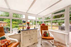Images for High Street, Harrold, MK43