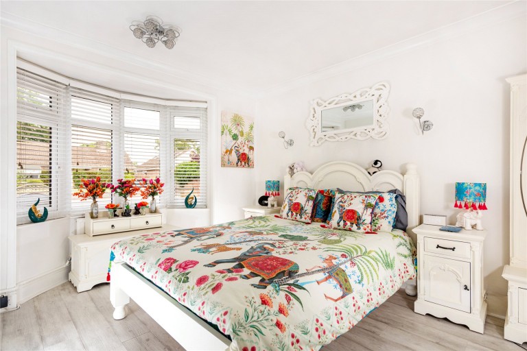 Images for High Street, Harrold, MK43