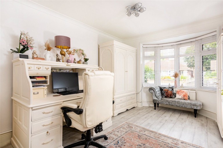 Images for High Street, Harrold, MK43