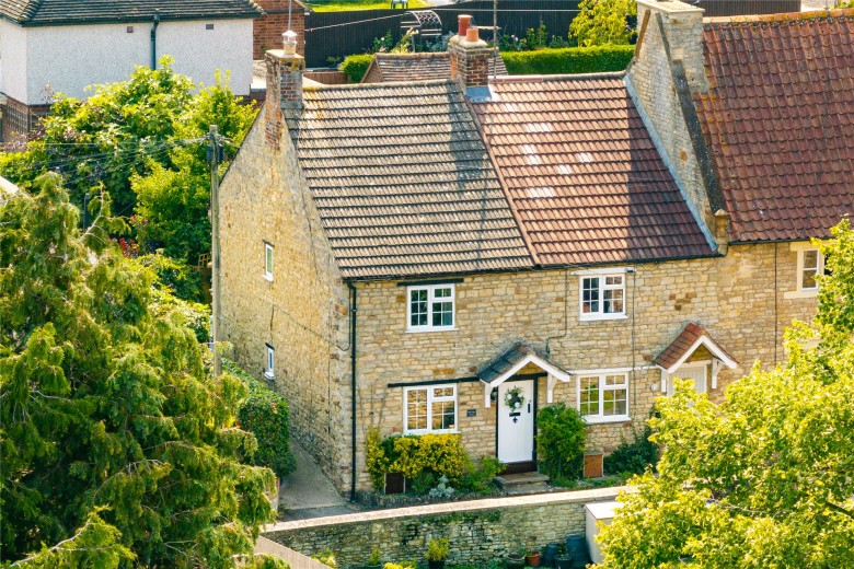 Click the photo for more details of Wareing Lane, Denton, NN7