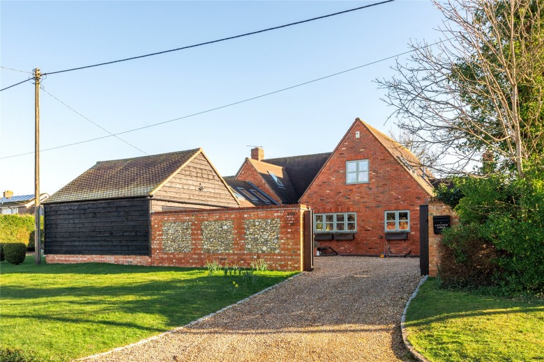 Click the photo for more details of Henton Only Road, Henton, OX39