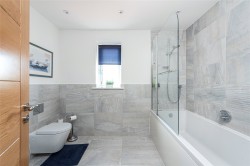 Images for Cornerways, Speen, HP27