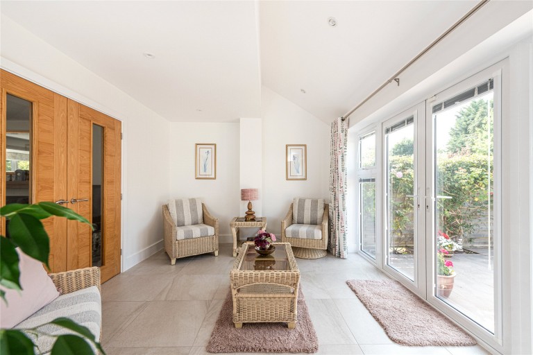 Images for Cornerways, Speen, HP27