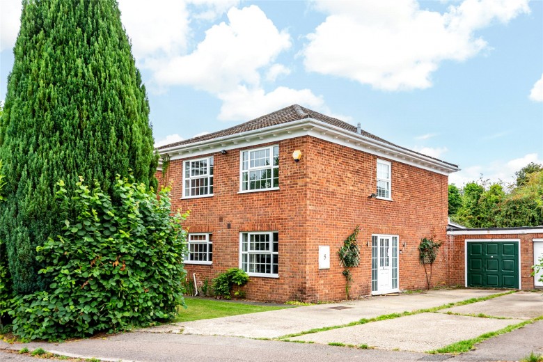 Click the photo for more details of Williams Way, Longwick, HP27