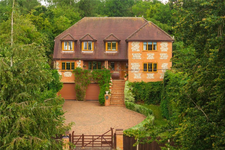 Click the photo for more details of Haw Lane, Bledlow Ridge, HP14