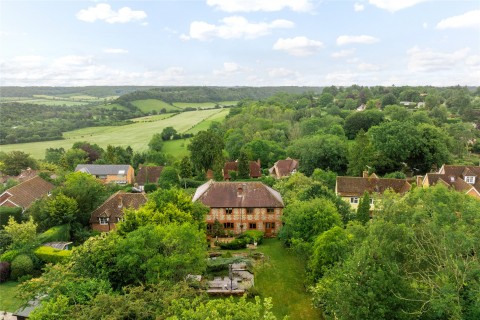 Click the photo for more details of Haw Lane, Bledlow Ridge, HP14