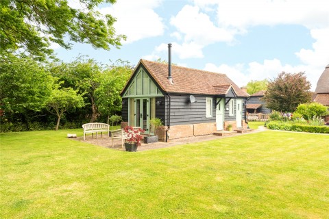 Click the photo for more details of Henton, Chinnor, OX39