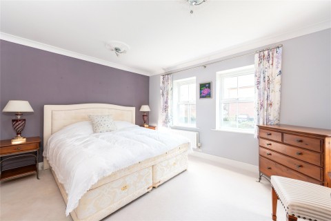 Click the photo for more details of Old Union Way, Thame, OX9
