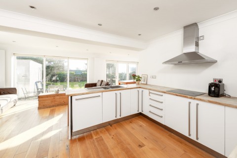 Click the photo for more details of Watts Green, Chearsley, HP18