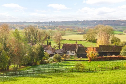 Click the photo for more details of Hale Lane, Wendover, HP22