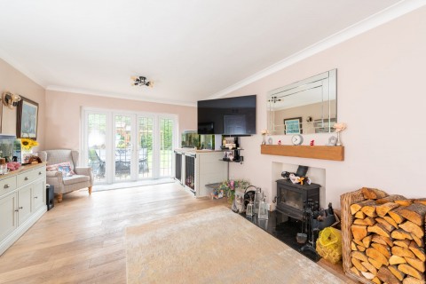 Click the photo for more details of Manor Farm Close, Stone, HP17