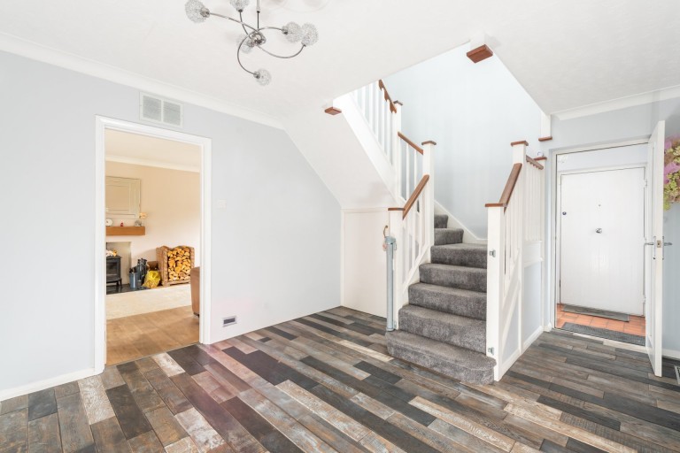 Images for Manor Farm Close, Stone, HP17