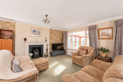 Click the photo for more details of Flowers Bottom Lane, Speen, HP27